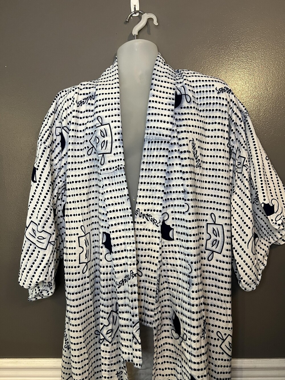 Kimono Robe One Size White Blue Polka Dot Yukata Style Lightweight Print